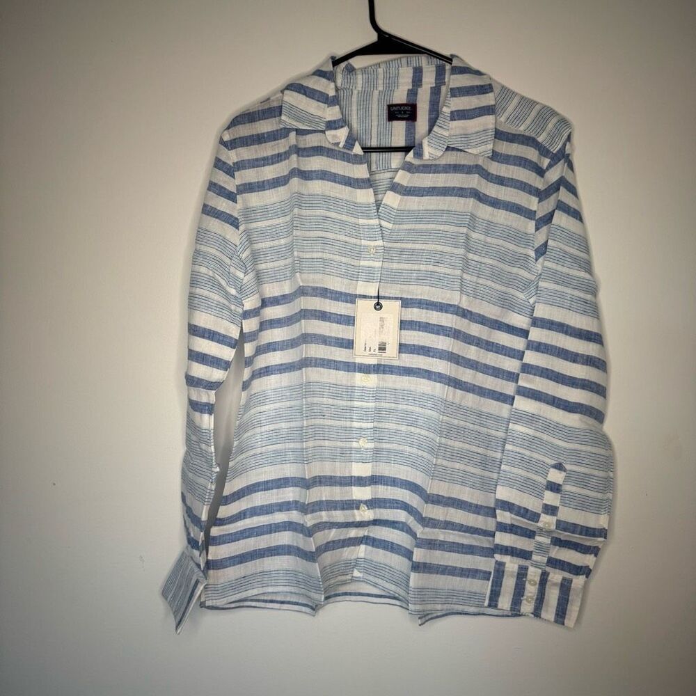 $130 Untuckit women’s blue striped brand new size 8 m7